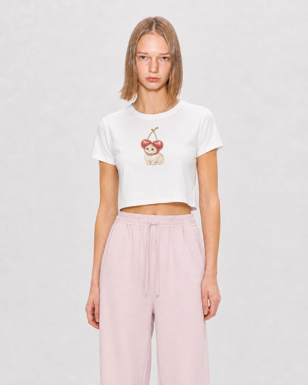 DELICIUS — Women’s Cropped Baby Tee with Cherry Cat Graphic